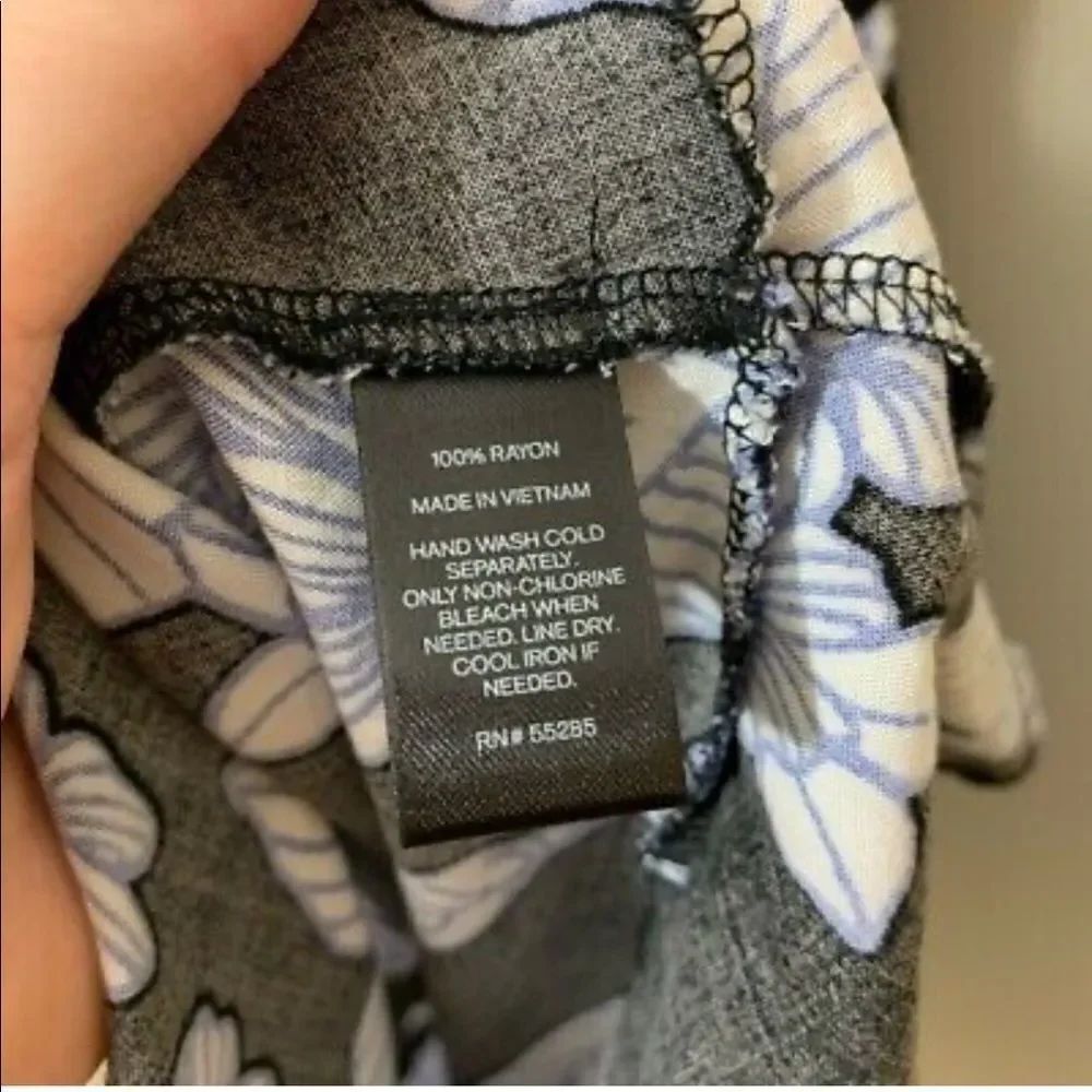 ✨ HP✨PRINT RUFFLE WRAP FRONT CAMI DRESS✨ - Picture 8 of 8